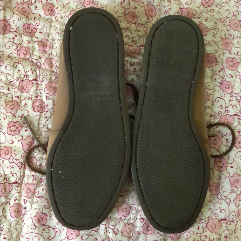 Sperry’s - Picture 3 of 4